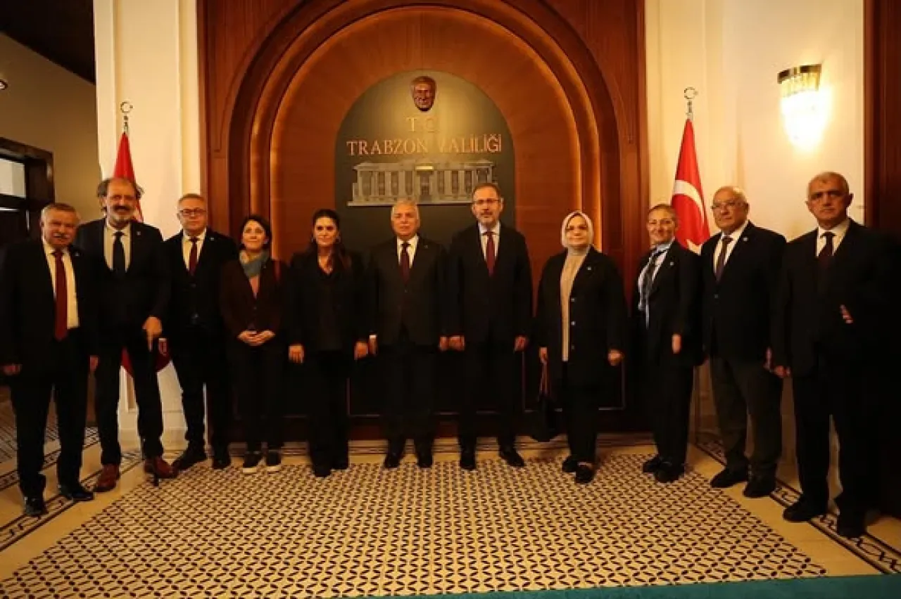 AK Parti Milletvekili Mehmet Kasapoğlu Trabzon'da Yoğun Ziyaret Programı Gerçekleştirdi AK Parti Milletvekili Mehmet Kasapoğlu Trabzon'da Yoğun Ziyaret Programı Gerçekleştirdi
