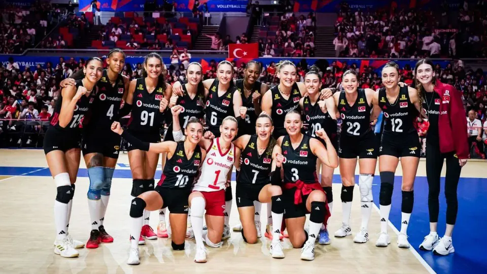 Filenin Sultanları Kanada ile Karşılaşıyor: VNL Finalleri'nde Şampiyonluk Yolculuğu görseli