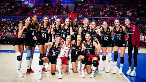 Filenin Sultanları Kanada ile Karşılaşıyor: VNL Finalleri'nde Şampiyonluk Yolculuğu