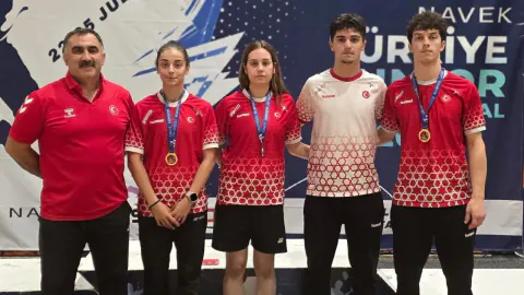 Erzincanlı Milli Badmintoncular Dünya Sahnesinde: 3 Altın 1 Gümüş