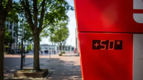 Paris ve Île-de-France'da Sıcak Hava Alarmı: Kritik Eşik Aşılıyor