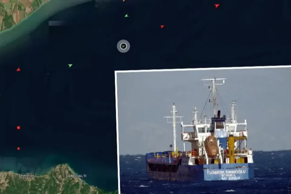 Marmara'da gemi çarpışması: 10 kişiyle irtibat kesildi görseli