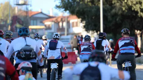 Safranbolu'da 6. Bisiklet Festivali: Pedallar UNESCO miras rotasında tarihe karıştı