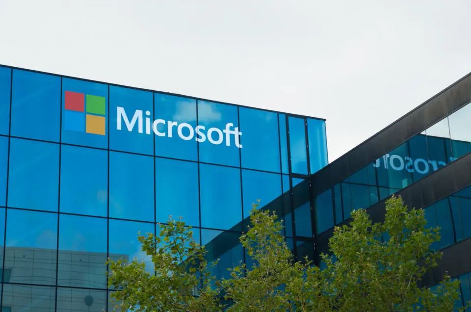 Bitcoin 64 Bin Dolar Sınırında: Microsoft'un AI Atılımı Piyasaları Hareketlendirdi görseli