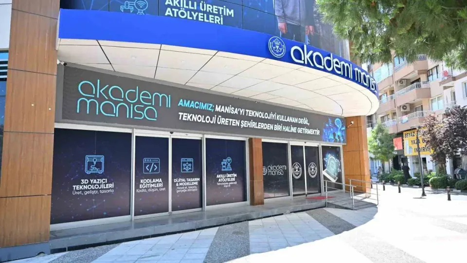 Akademi Manisa'da Ücretsiz Teknoloji Eğitimleri Başlıyor: Başvuru Detayları görseli