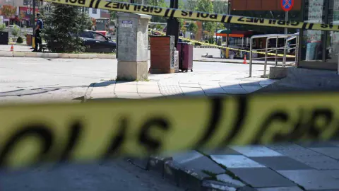 Elazığ'da Banka Önündeki Şüpheli Valiz Panik Yarattı
