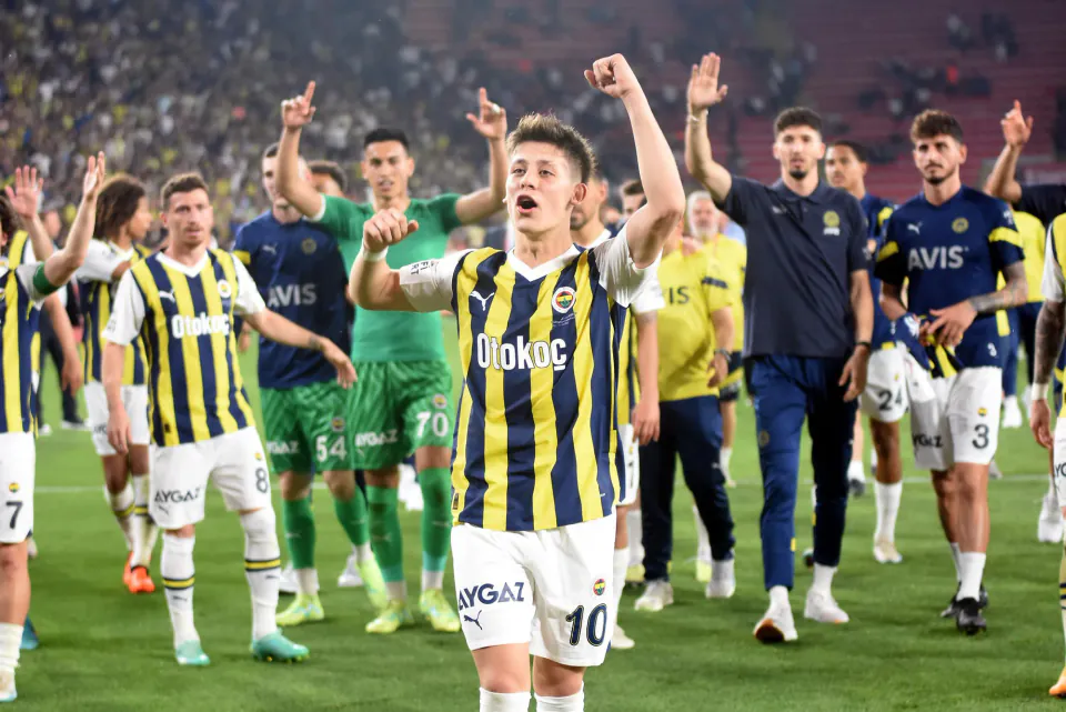 Fenerbahçe'den Cody Gakpo Hamlesi: Hollandalı Yıldızdan Transfer Yanıtı görseli