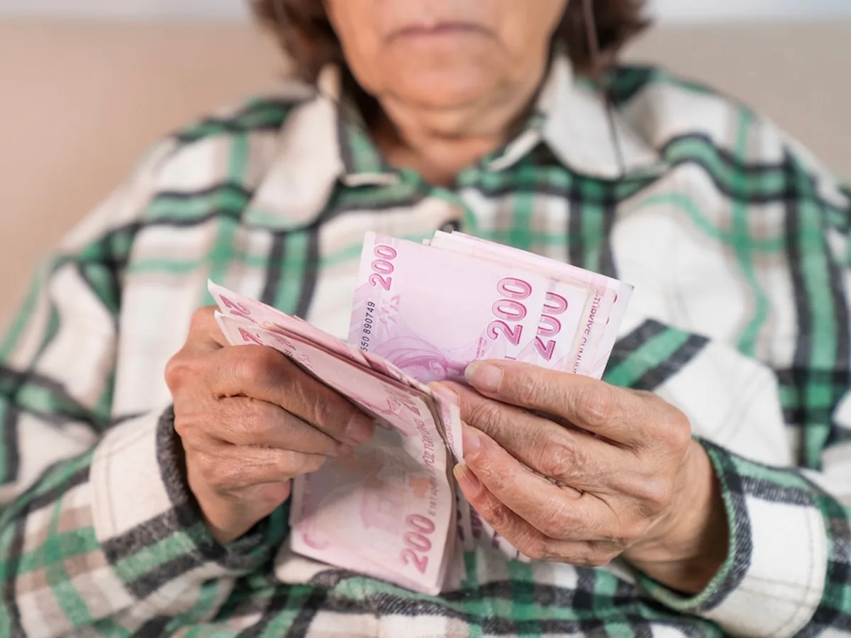 SGK'dan Malulen Emeklilik Şartı Açıklaması: Sigorta Öncesi Hastalıklar Nasıl Değerlendiriliyor? SGK'dan Malulen Emeklilik Şartı Açıklaması: Sigorta Öncesi Hastalıklar Nasıl Değerlendiriliyor?