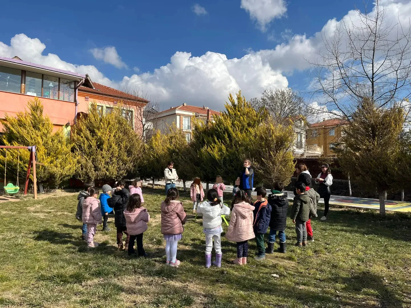 Çankırı'da İlkokul Öğrencilerine AFAD'dan Afet Farkındalık Eğitimi Çankırı'da İlkokul Öğrencilerine AFAD'dan Afet Farkındalık Eğitimi