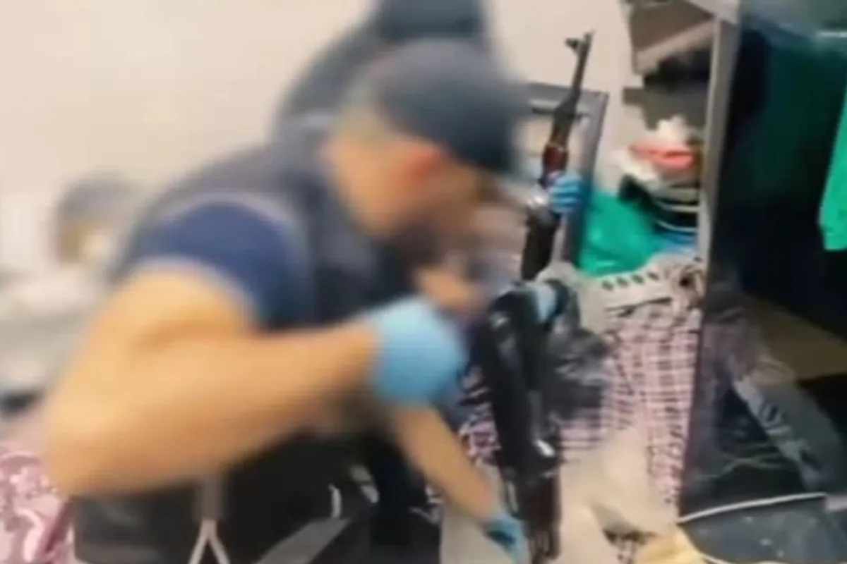 Gaziantep'te Silah ve Uyuşturucu Operasyonu: 2 Şüpheli Yakalandı Gaziantep'te Silah ve Uyuşturucu Operasyonu: 2 Şüpheli Yakalandı