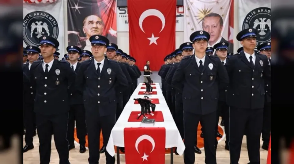 Merzifon POMEM'de 32. Dönem Mezuniyet Heyecanı: Genç Polisler Göreve Başlıyor görseli