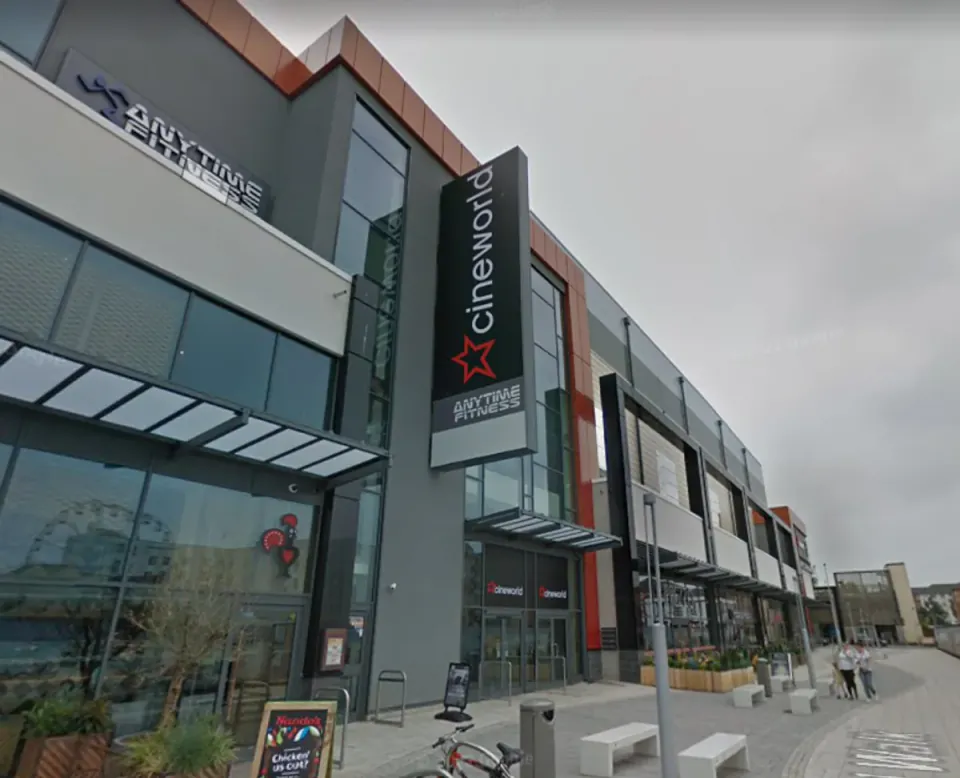 Cineworld'dan Engelli Gençin Tahliye Sırasındaki İhmaline Özür görseli