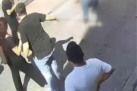 Kasımpaşa'da Taciz İddiası Kanlı Kavga ile Bitti: 3 Kişi Tutuklandı