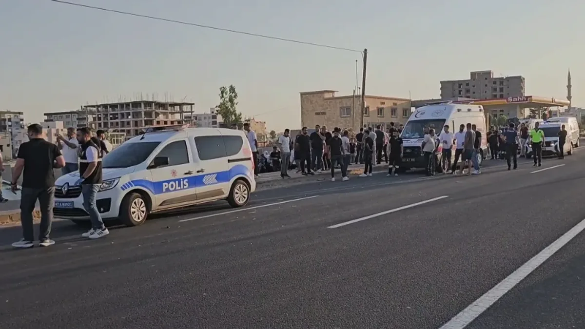 Mardin Nusaybin'de feci kaza: Yaşlı kadının hayatını kaybettiği anlar kamerada Mardin Nusaybin'de feci kaza: Yaşlı kadının hayatını kaybettiği anlar kamerada