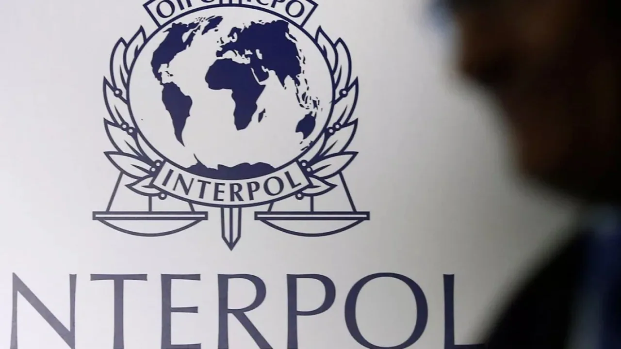 Küresel Suç Ağının Takipçisi: Interpol Nedir, Kırmızı Bülten Nasıl Çalışır? Küresel Suç Ağının Takipçisi: Interpol Nedir, Kırmızı Bülten Nasıl Çalışır?
