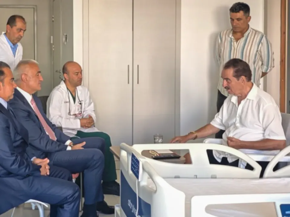 İbrahim Tatlıses'in Sağlık Durumu Nasıl? Bakan Ersoy'dan Kritik Ziyaret görseli