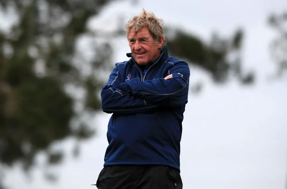 Dalglish'in 48 Yıllık Rekoru Tehlikede: Robertson'a "Emeklisin" Mesajı görseli
