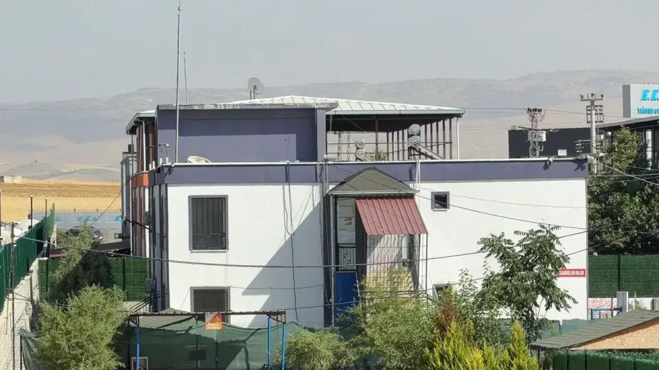 Batman'daki özel bakım merkezinde skandal: 16 kişi tutuklandı görseli