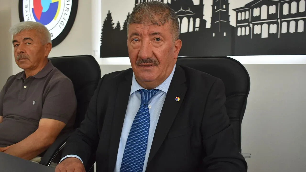 Yozgat Ticaret Borsası'nda Dev Yatırımlar ve Yeni Dönem Planları Açıklandı Yozgat Ticaret Borsası'nda Dev Yatırımlar ve Yeni Dönem Planları Açıklandı