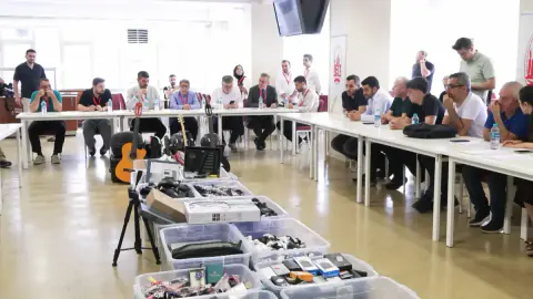 İETT'de Unutulan Binlerce Eşya Satıldı: İstanbullular Neleri Unuttu?