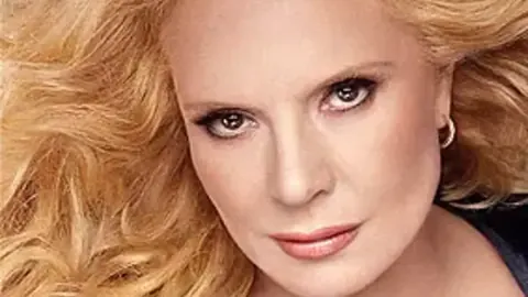 Fransız Pop İkonu Sylvie Vartan: Yé-Yé Akımı ve İstanbul İzleri
