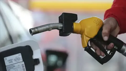 Akaryakıta Çifte Zam Kapıda: Motorin ve Benzine Gelecek Artış Tutarları