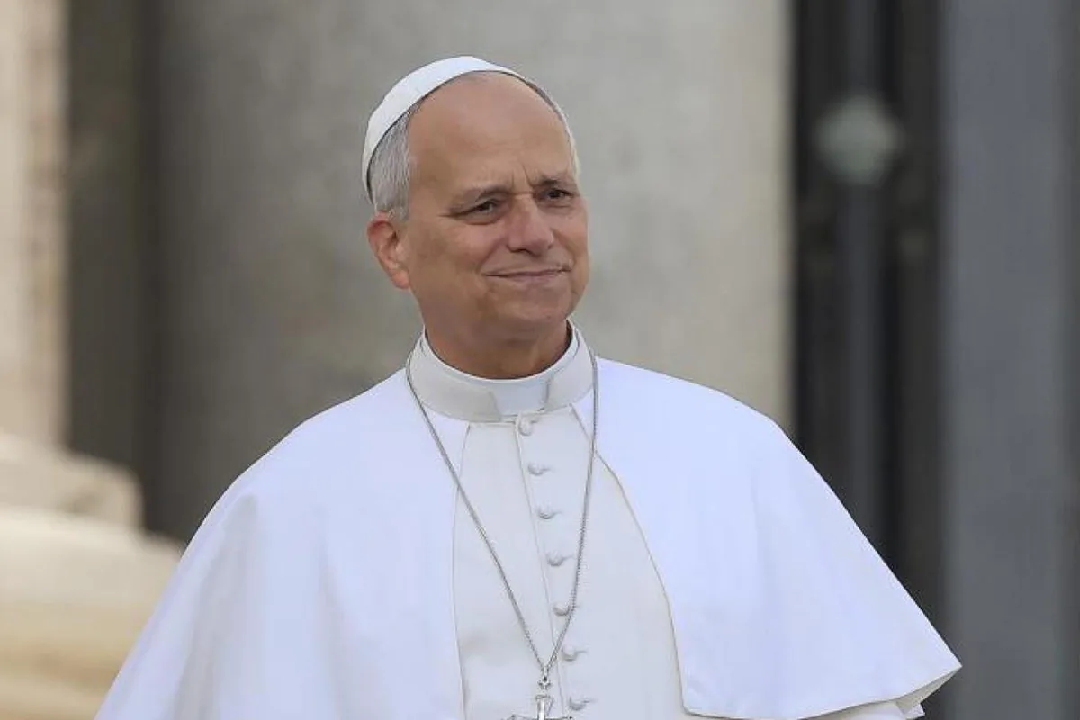 Papa Leo XIV'ün ameliyatı başarılı: Sağ akciğer alt lobu alındı Papa Leo XIV'ün ameliyatı başarılı: Sağ akciğer alt lobu alındı