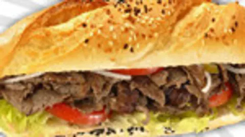 Burger ve dönerde yeni kurallar: Sucukta 'çeşni' yasağı, etiket şartı belli oldu