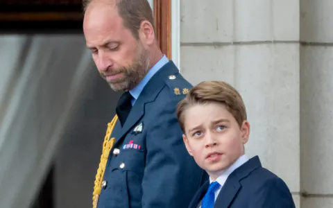 Prince George'un RAF Ziyareti: Kraliyet Geleneği ve Askeri Bağlar