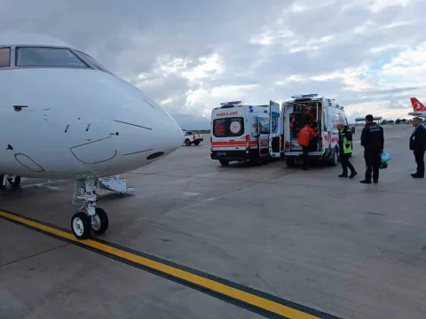 Muş'ta 20 haftalık bebek Ertuğrul uçak ambulansla İstanbul'a sevk edildi