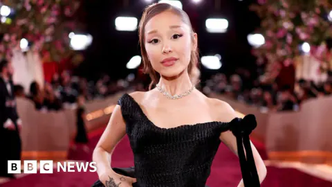 Ariana Grande Londra'daki Müzikalden Çekildi: Tur Sonrası Uzaklaşma Kararı