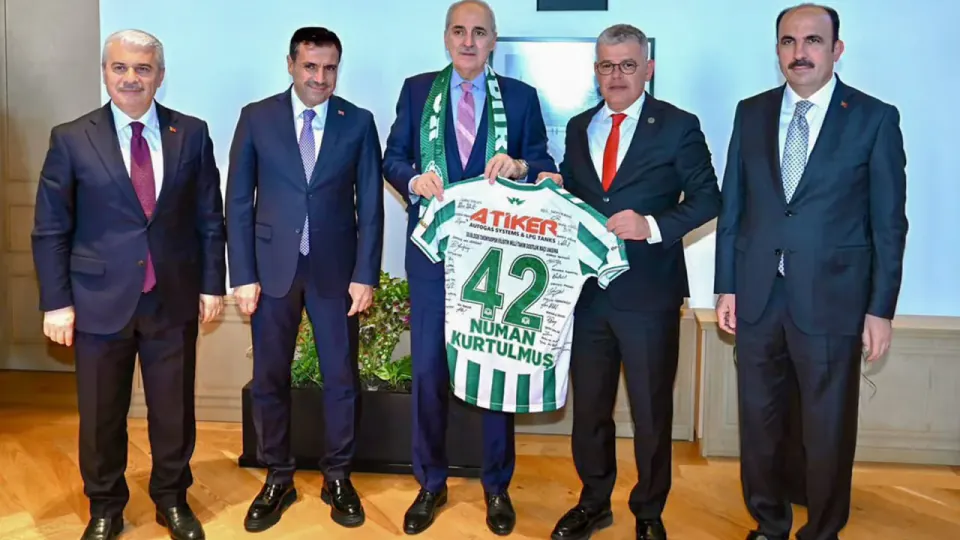 Konyaspor Başkanı Atiker, TBMM Başkanı Kurtulmuş'u Konya'da kabul etti görseli