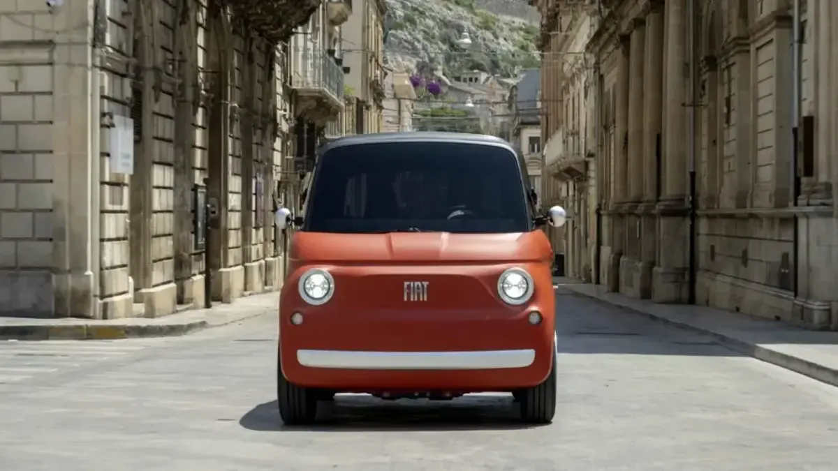Fiat Topolino ile Şehir İçi Ulaşımda Yeni Dönem: Mikro Mobilite Devrimi Fiat Topolino ile Şehir İçi Ulaşımda Yeni Dönem: Mikro Mobilite Devrimi