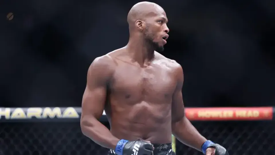 Michael 'Venom' Page, Ruziboev'u Mağlup Ederek UFC'da İlk Zaferini Aldı görseli