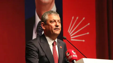 Özgür Özel'in 'Yeni Parti' ismi için sürpriz geçmiş: Turgut Özal'ın kardeşi kurmuştu