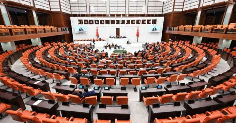 TBMM Gündeminde Kritik Kanun Teklifleri: Torba Yasa ve Yeni Düzenlemeler