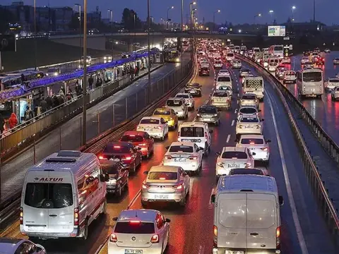 Zorunlu Trafik Sigortasına Zam: İstanbul'da Tavan Fiyat 56 Bin TL'yi Aştı