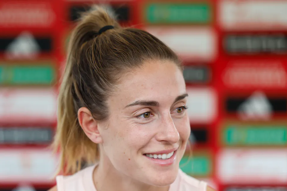 Kadın Futbolunun Zirvesi Londra'ya Taşınıyor: Alexia Putellas'tan Tarihi İmza