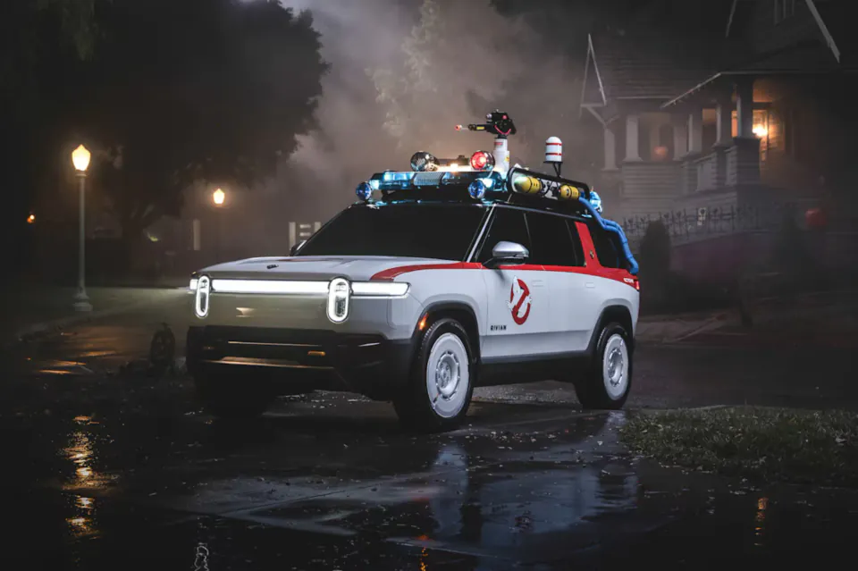 Rivian Halloween Güncellemesi Yayınlandı: R1 ve R2 Modelleri 'Cin Avcısı' Oldu görseli