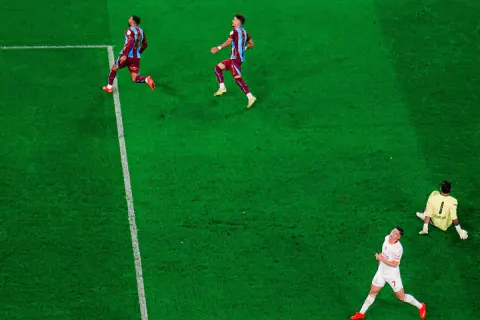 Salah'ın İlk Derbi Golü Trabzonspor'u Öne Geçirdi: 4. Dakika Şoku