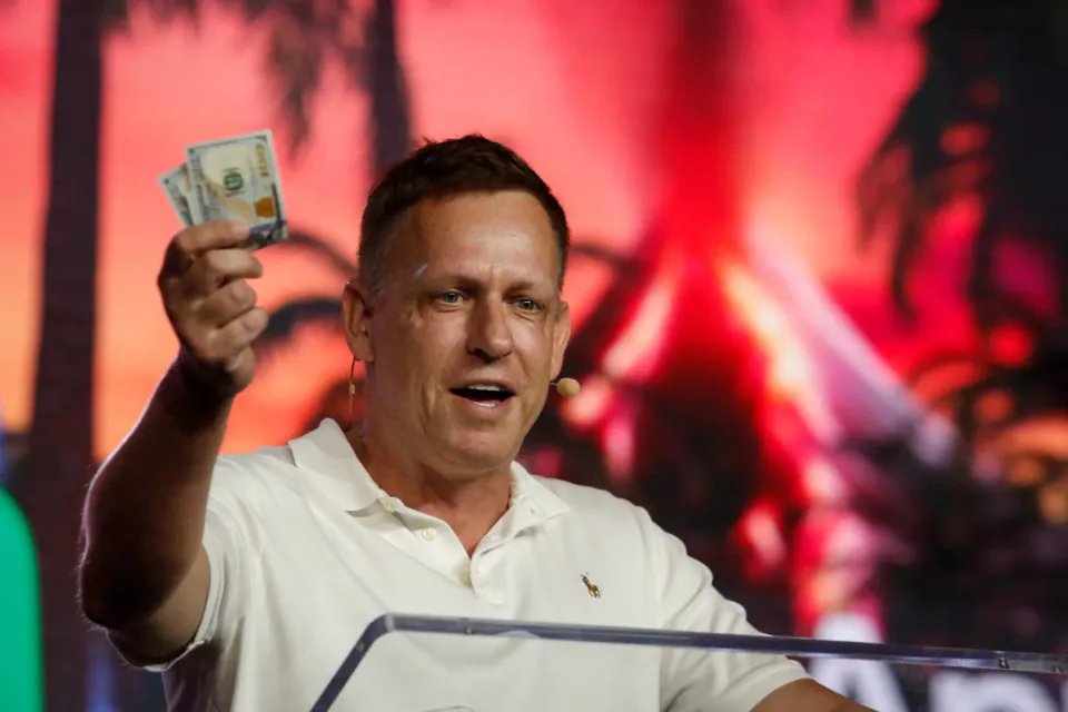 Peter Thiel'in Founders Fund, Anvil'e 5 Milyon Dolar Token Yatırımı Yaptı: RWA Sinyali Mi? görseli