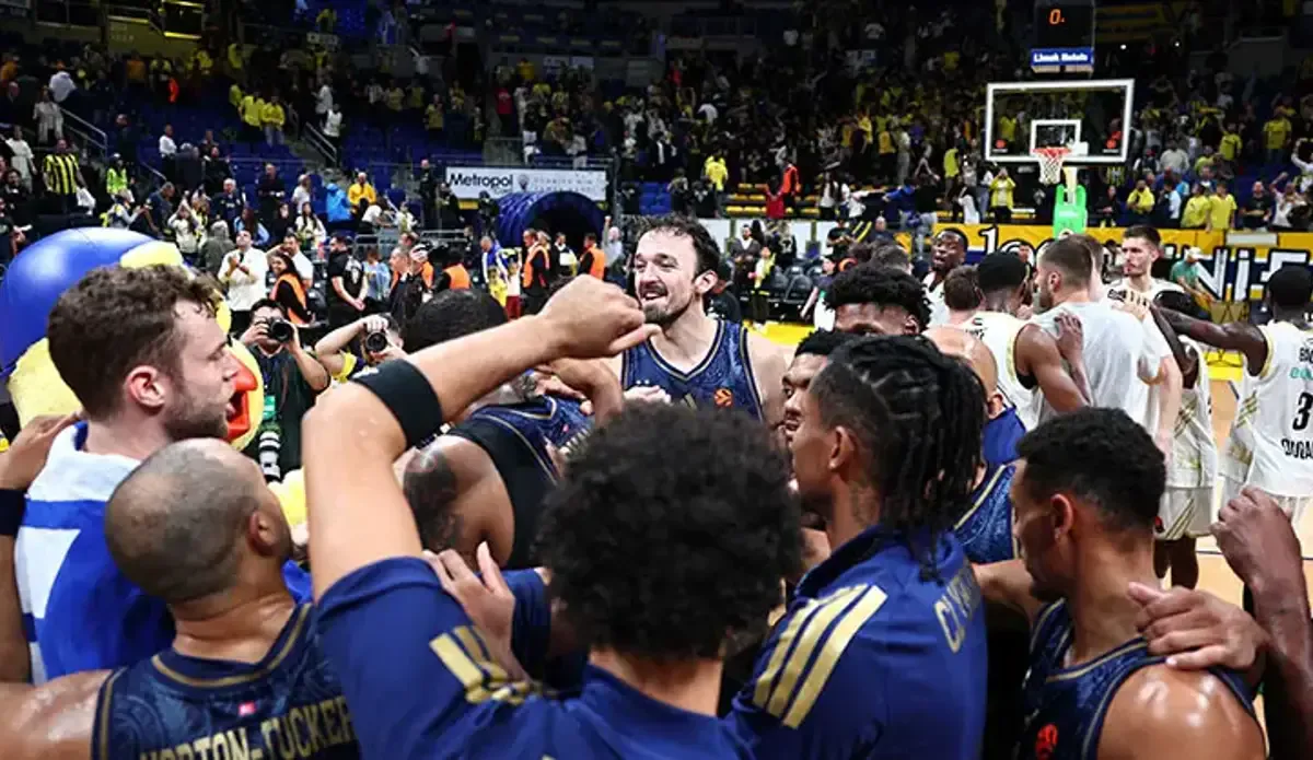 Fenerbahçe Beko - Žalgiris: Ara Sonucu 50-43, Sarı-Lacivertliler Önde Fenerbahçe Beko - Žalgiris: Ara Sonucu 50-43, Sarı-Lacivertliler Önde