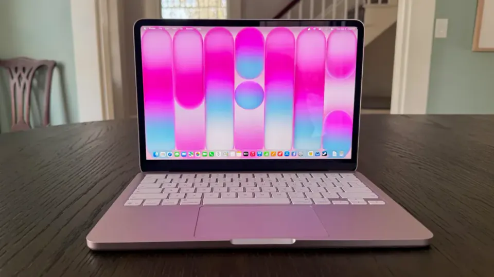 Apple Ürün Fiyatlarına Zam Yaptı: MacBook Neo'nun Yeni Fiyatı Belirlendi görseli