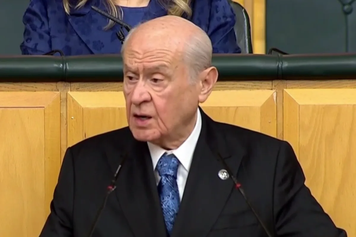 Bahçeli'den Özgür Özel'e Kritik Çağrı: 'Terörsüz Türkiye' Hedefi Bahçeli'den Özgür Özel'e Kritik Çağrı: 'Terörsüz Türkiye' Hedefi
