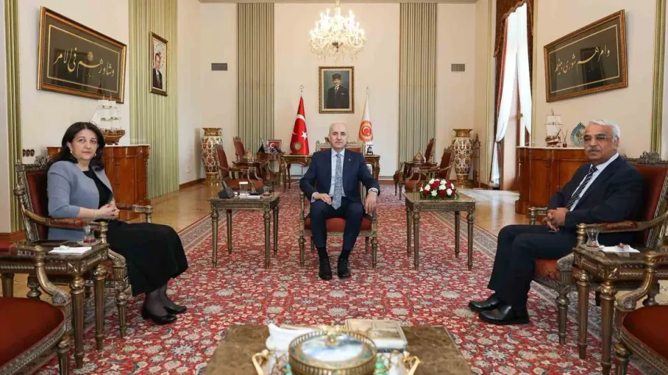 İmralı Heyeti AK Parti ve Kurtulmuş ile Görüşecek: Gözler Çerçeve Yasa Taslağında görseli