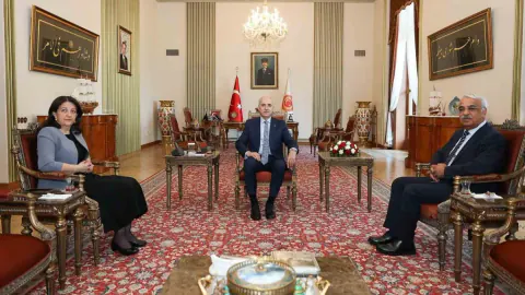 İmralı Heyeti AK Parti ve Kurtulmuş ile Görüşecek: Gözler Çerçeve Yasa Taslağında