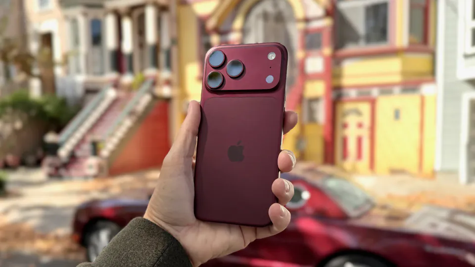 iPhone 18 Pro Max'ta AT&T Arıza: Apple Etkilenen Cihazları Ücretsiz Değiştirecek görseli