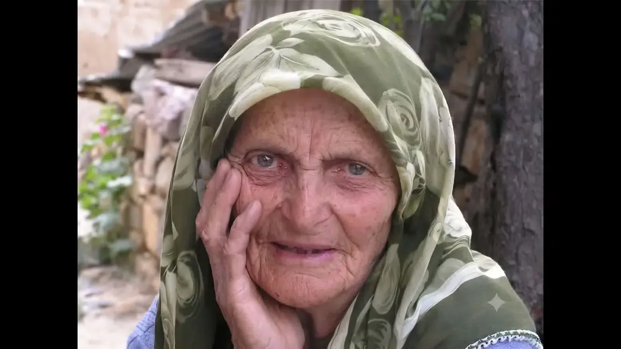 Hanife Ataman Hakk'ın vefatı üzerine taziye mesajları yayıldı Hanife Ataman Hakk'ın vefatı üzerine taziye mesajları yayıldı