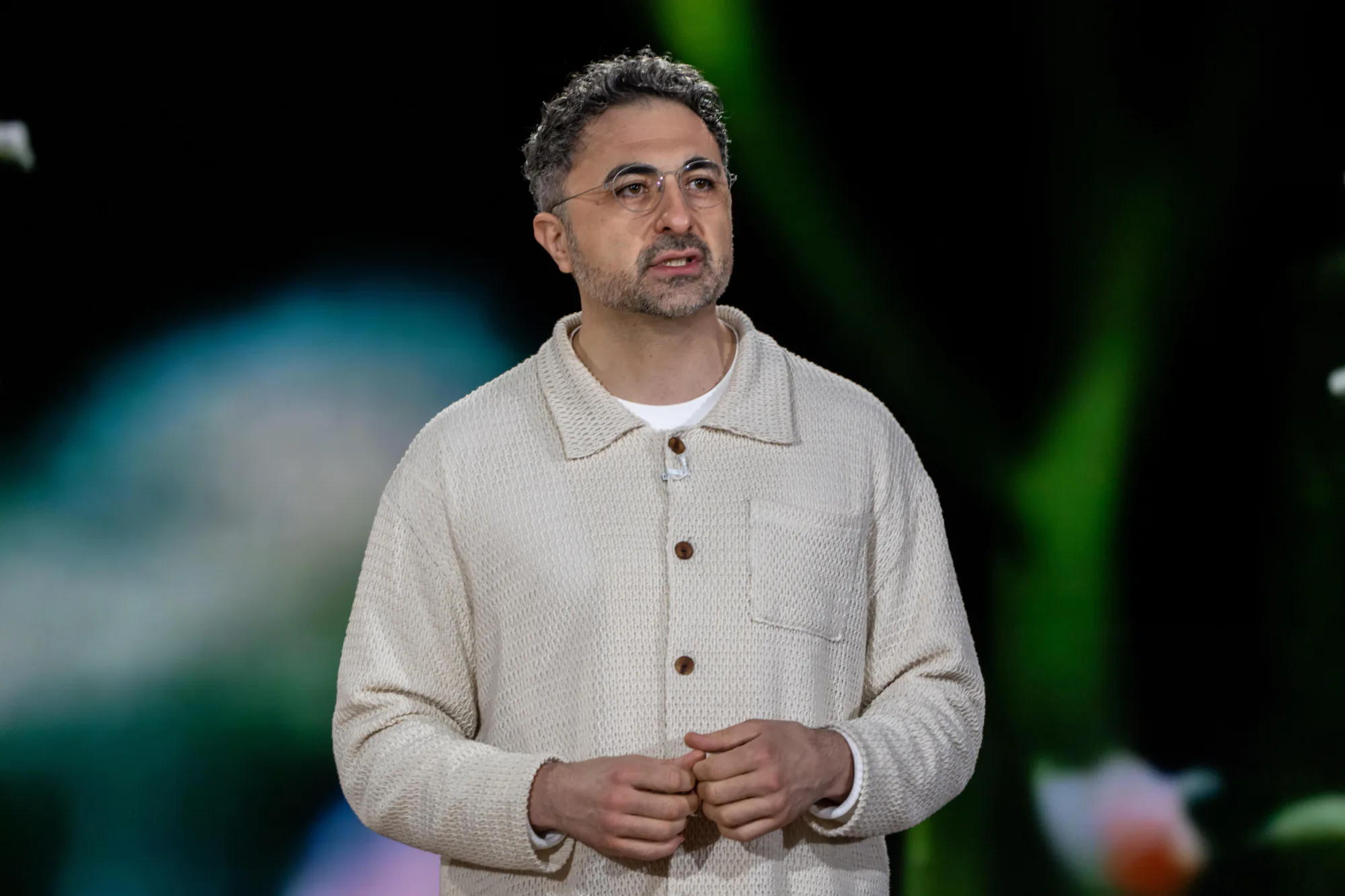 Microsoft AI CEO'sundan Anthropic'e Sert Eleştiri: Yapay Zeka Bilinçli mi? Microsoft AI CEO'sundan Anthropic'e Sert Eleştiri: Yapay Zeka Bilinçli mi?