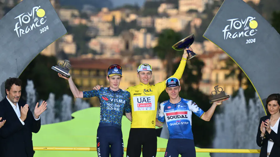 Tour de France'da Vingegaard Sarı Formayı Aldı: Pogacar'ın Zaman Farkı Dikkat Çekiyor görseli